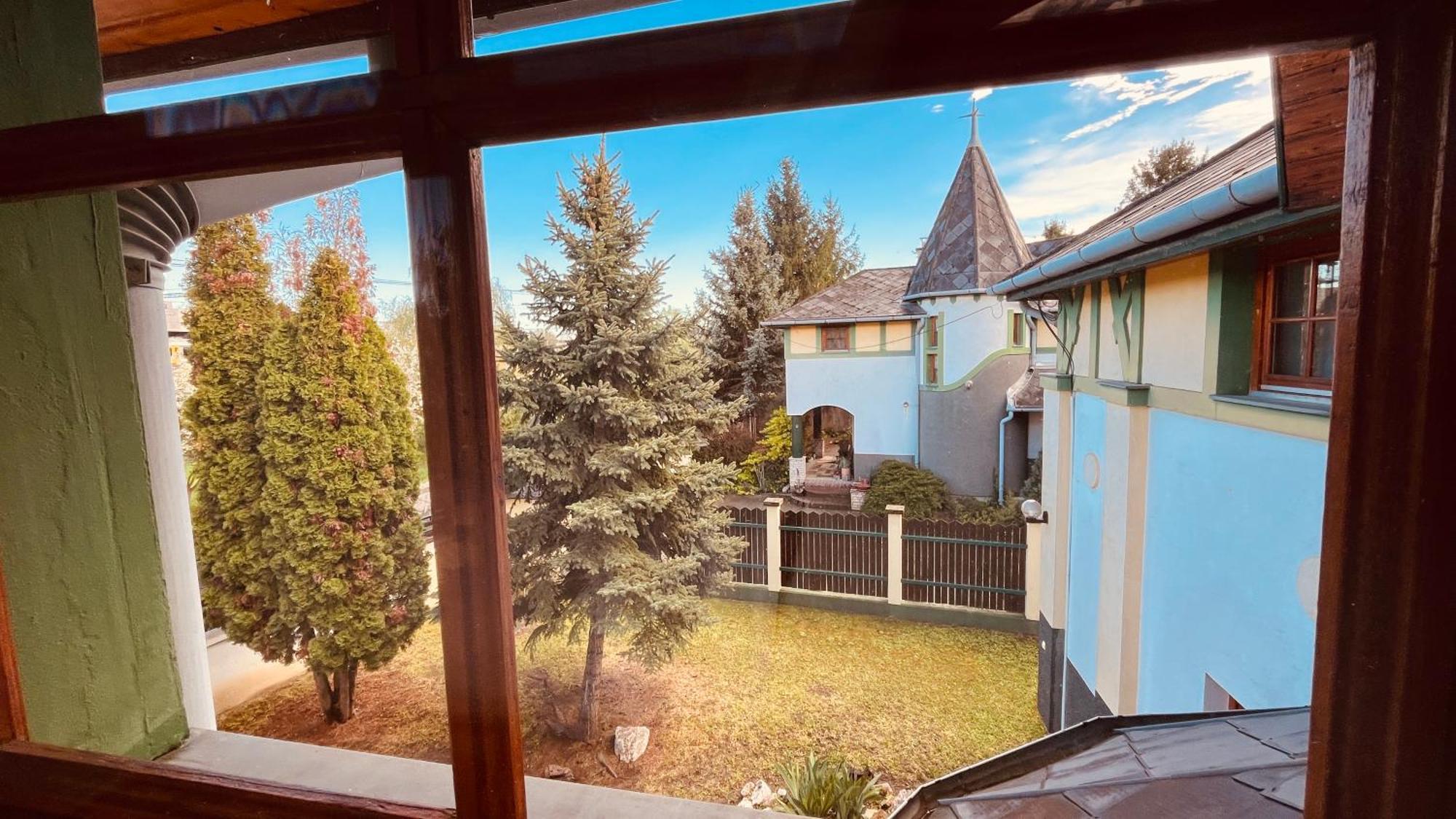 Strigonia Apartman Esztergom Exterior photo