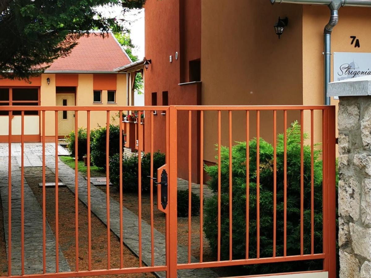Strigonia Apartman Esztergom Exterior photo